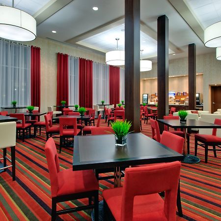 Holiday Inn Express Hotel & Suites Chatham South By Ihg Exterior foto
