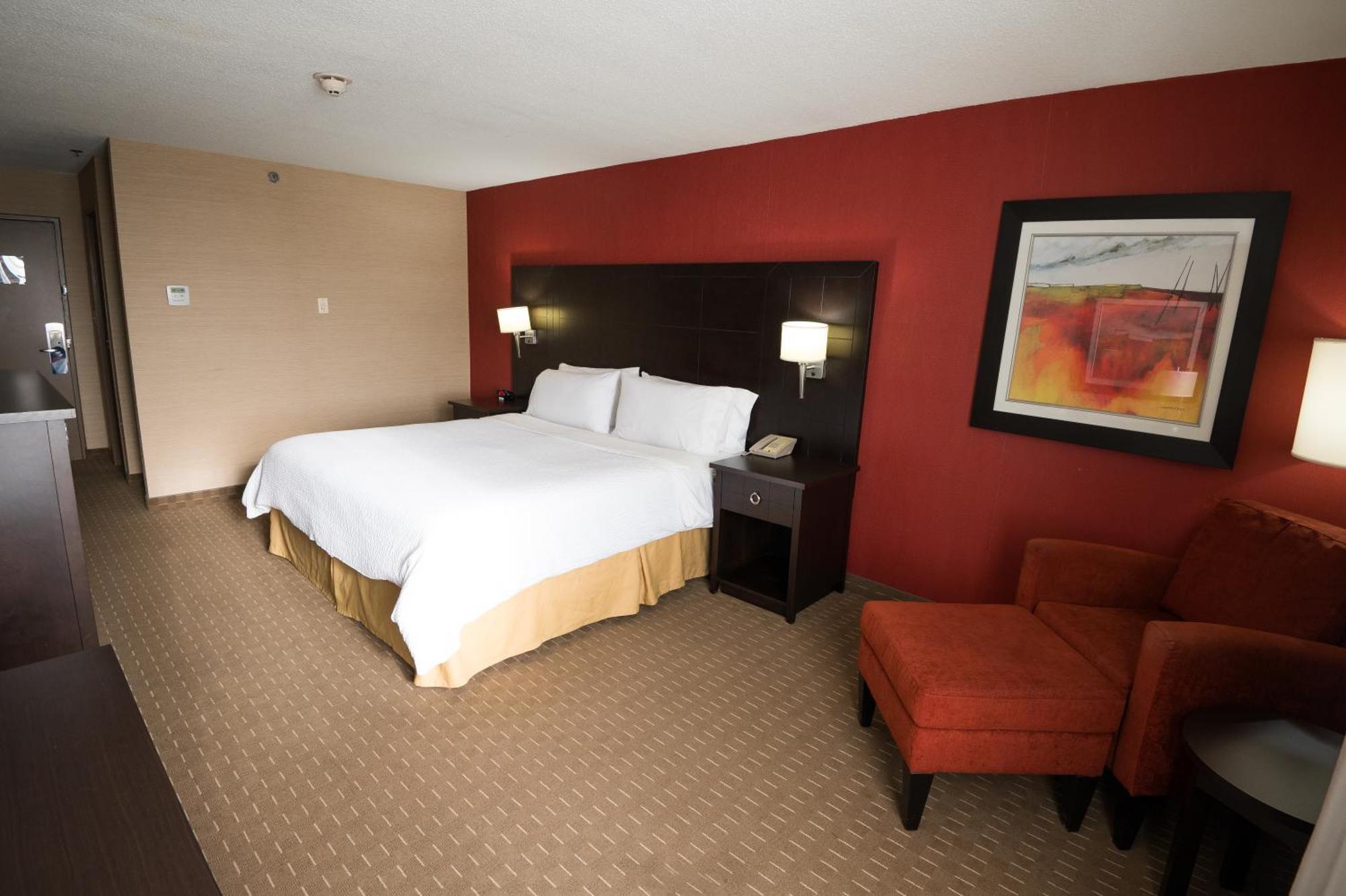Holiday Inn Express Hotel & Suites Chatham South By Ihg Exterior foto