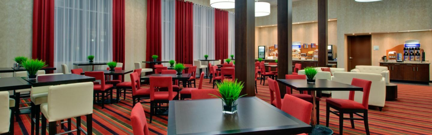 Holiday Inn Express Hotel & Suites Chatham South By Ihg Exterior foto