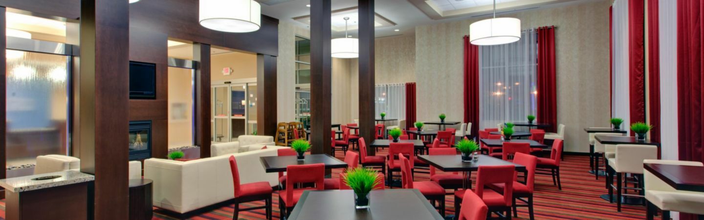 Holiday Inn Express Hotel & Suites Chatham South By Ihg Exterior foto